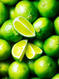 Matières et textures : citrons verts focus